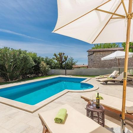 Beautiful Stone House - Villa Parentium With Private Pool Dračevac Zewnętrze zdjęcie