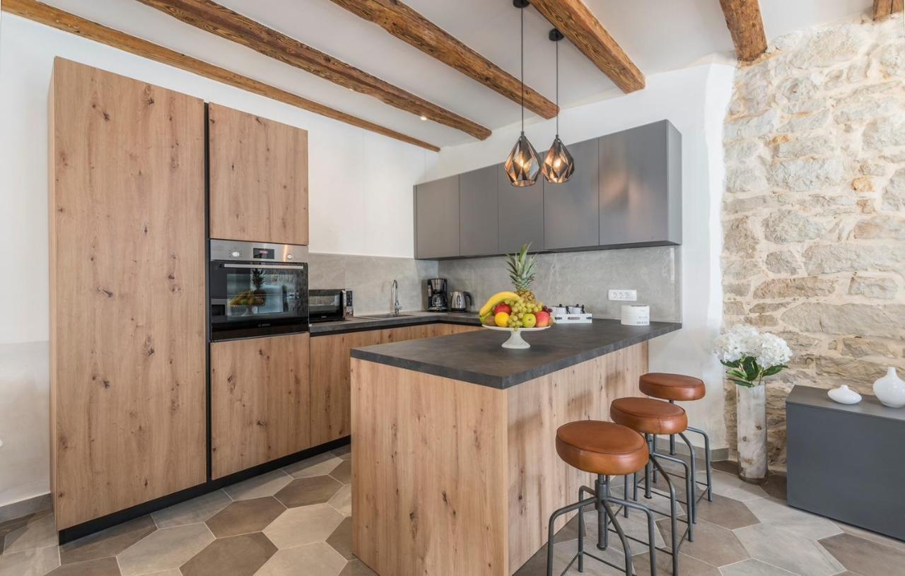 Beautiful Stone House - Villa Parentium With Private Pool Dračevac Zewnętrze zdjęcie